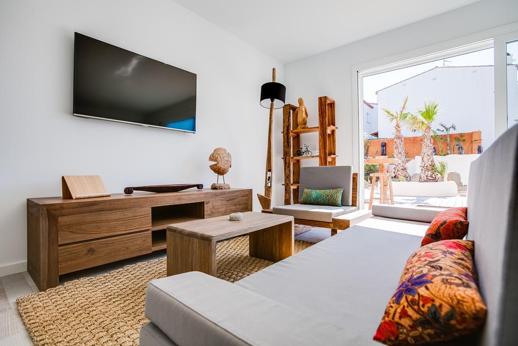 Vista Roses Mar - Villas Batik Zewnętrze zdjęcie