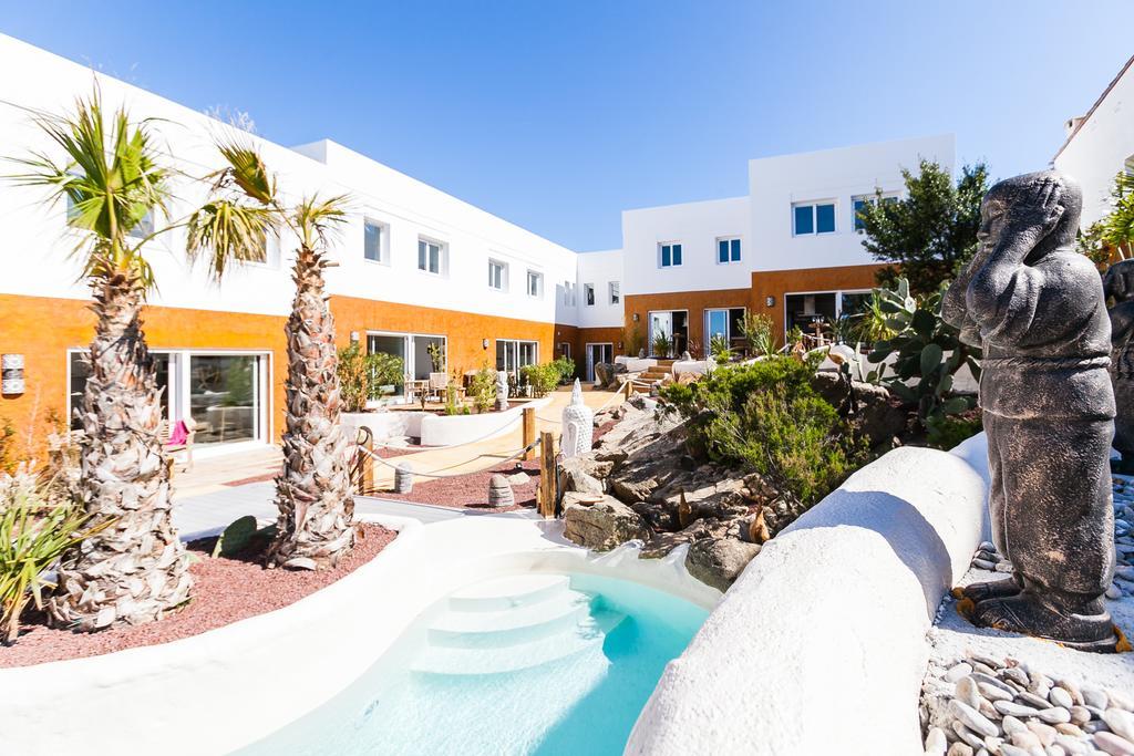 Vista Roses Mar - Villas Batik Zewnętrze zdjęcie