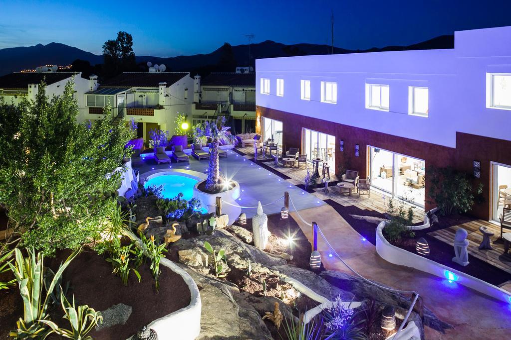 Vista Roses Mar - Villas Batik Zewnętrze zdjęcie